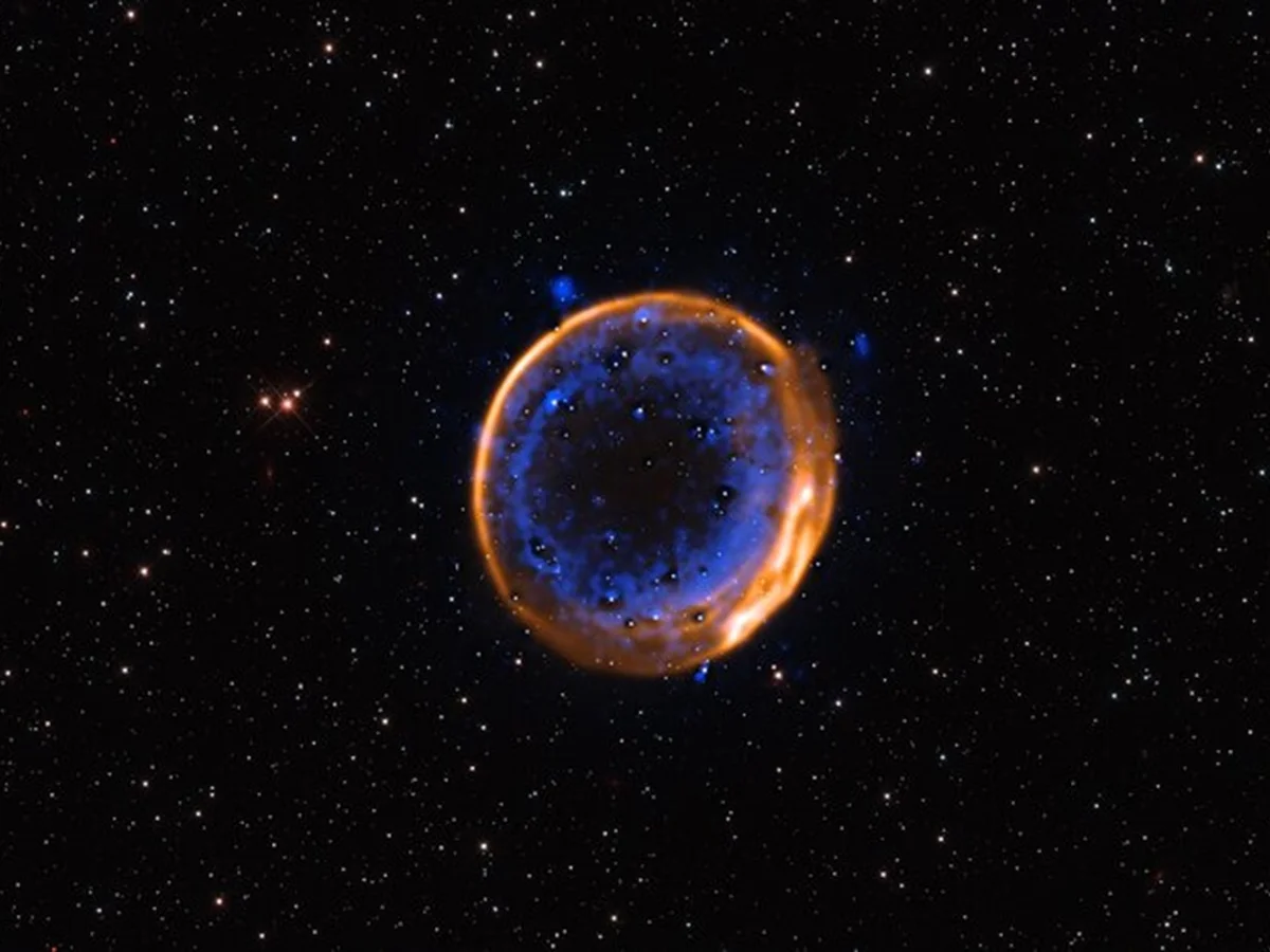 Astrônomos observam morte explosiva de estrela gigante do início ao fim pela 1ª vez