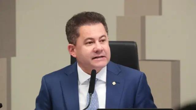 PF mira Cezinha de Madureira, Deputado que intermediou encontro de Vorcaro com André Mendonça
