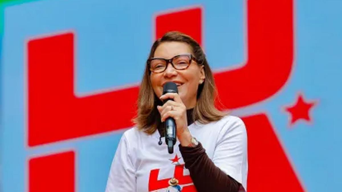 Janja vira alvo de fogo amigo e aliados cobram menos exposição na campanha de Lula