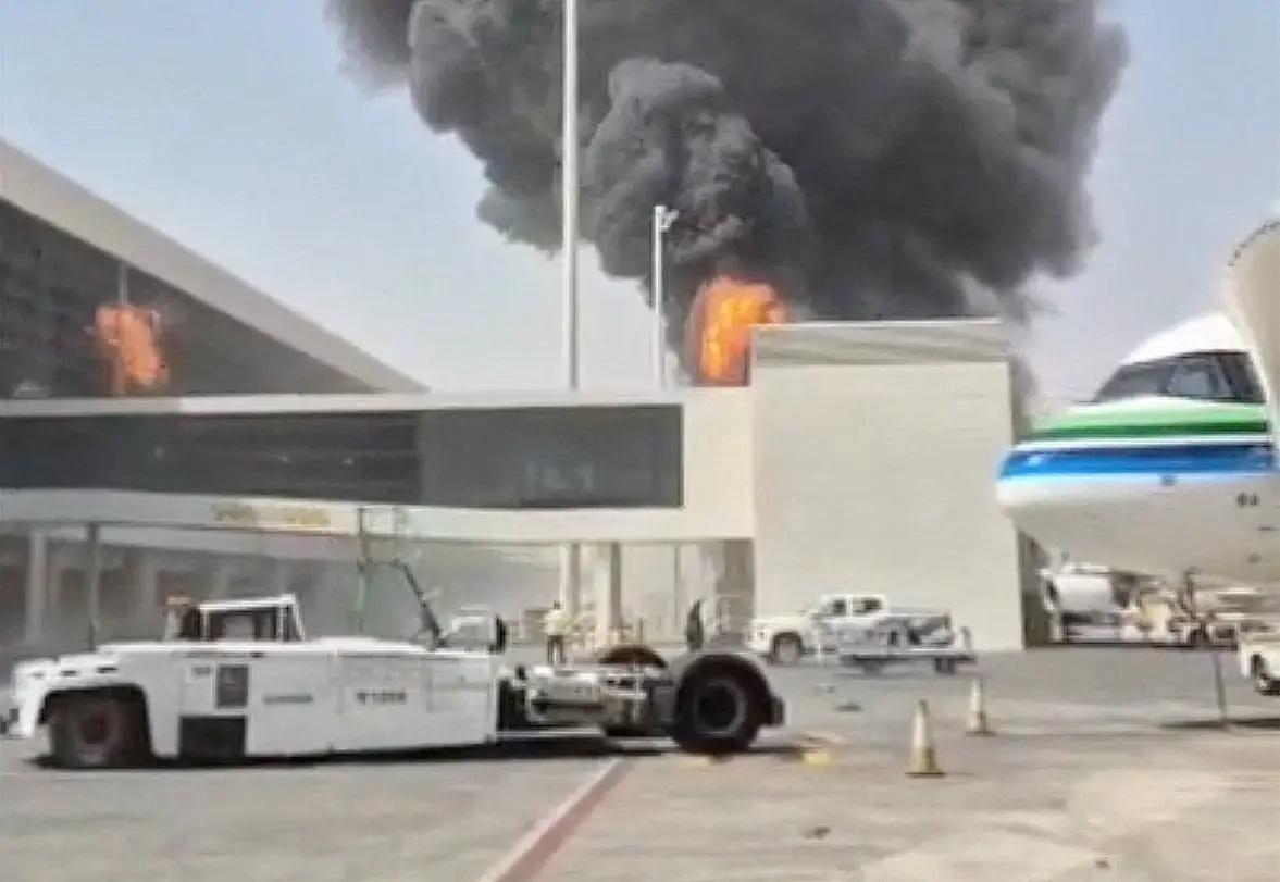 Novo ataque a aeroporto da Arábia Saudita neste domingo faz Trump entrar na ofensiva contra os houthis