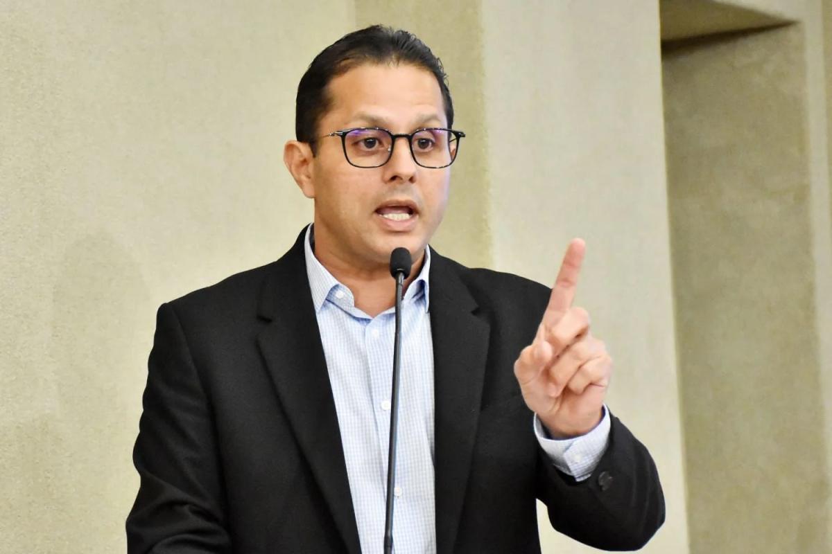 Aldo Fernandes deixa Educação de Natal em meio a mudanças políticas